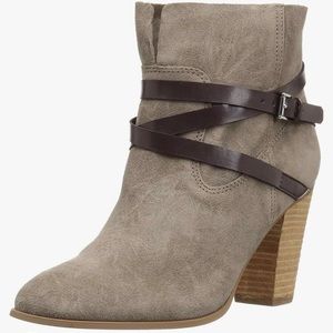 Carlos By Carlos Santana Leather/Man Made Upper Miles Ankle Boots 7